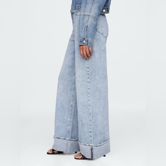 GAP High Rise Stride Cuffed Wide-Leg Jeans - 32 Regular - Picture 2 of 14